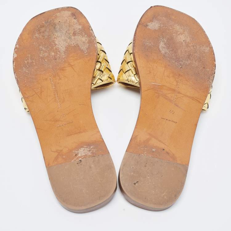 Pre Owned Bottega Veneta Gold Intrecciato Leather Flat Slides Size 40