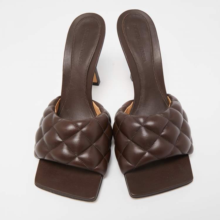 Pre Owned Bottega Veneta Brown Quilted Leather Padded Slide Sandals Size 40