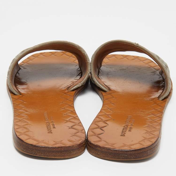 Pre Owned Bottega Veneta Grey Intrecciato Leather Flat Slides Size 35.5