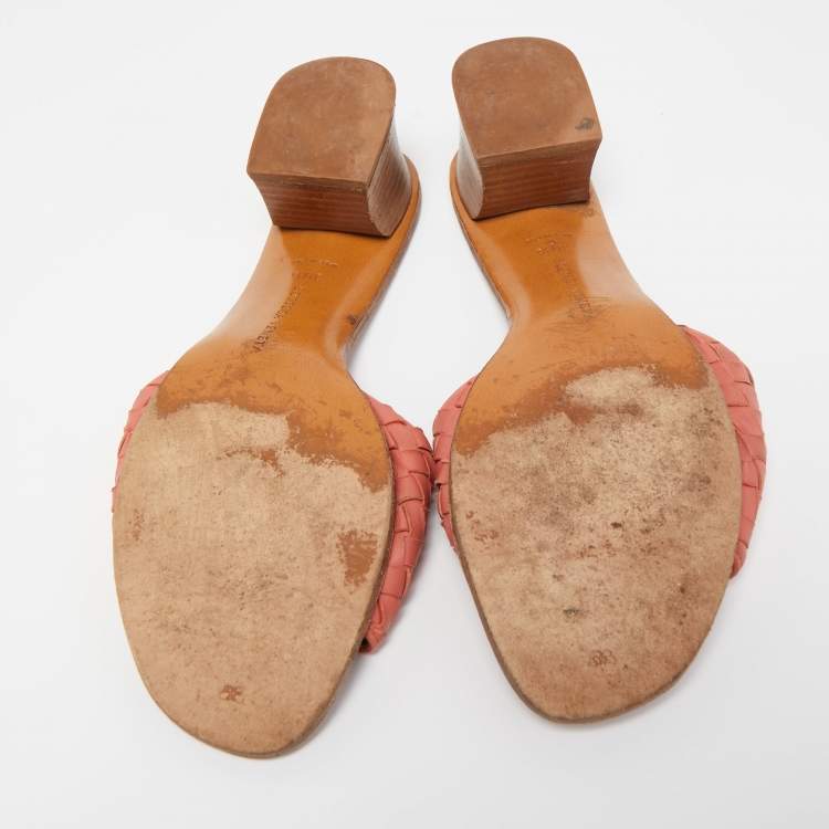 Pre Owned Bottega Veneta Pink Leather Slides Size 39.5   