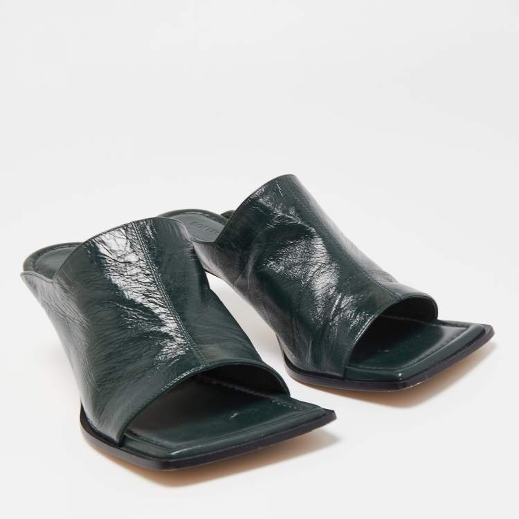 Pre Owned Bottega Veneta Green Leather Stretch Square Toe Kitten Heel Mules Size 36.5