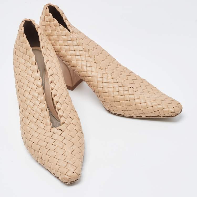 Pre Owned Bottega Veneta Beige Intrecciato Leather Almond Pumps Size 38