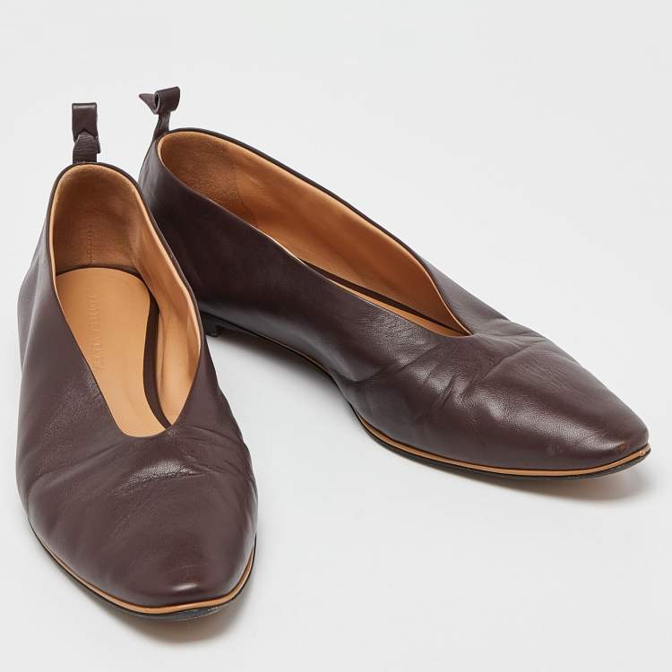 Pre Owned Bottega Veneta Brown Leather Almond Toe Ballet Flats Size 40