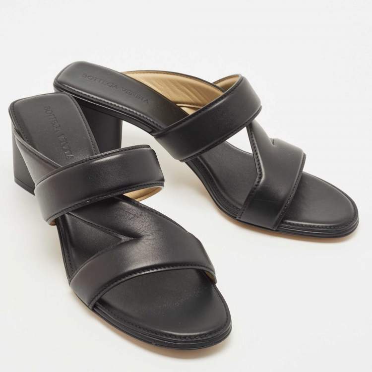 Pre Owned Bottega Veneta Black Leather Block Heel Slide Sandals Size 39