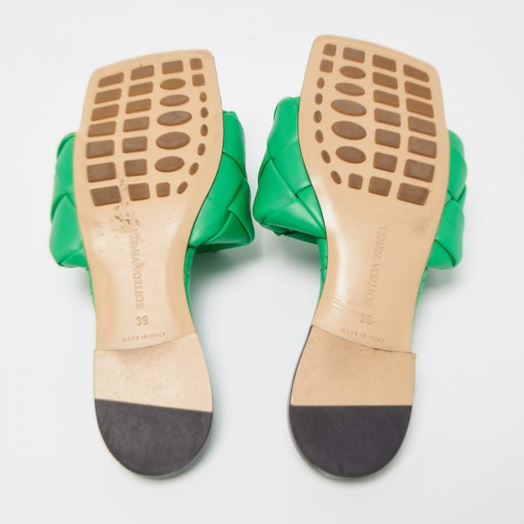 Pre Owned Bottega Veneta Green Quilted Leather Padded Flat Slides Size 39