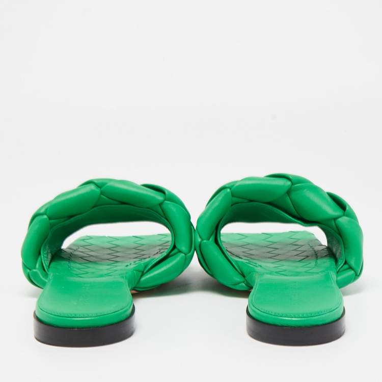 Pre Owned Bottega Veneta Green Quilted Leather Padded Flat Slides Size 39