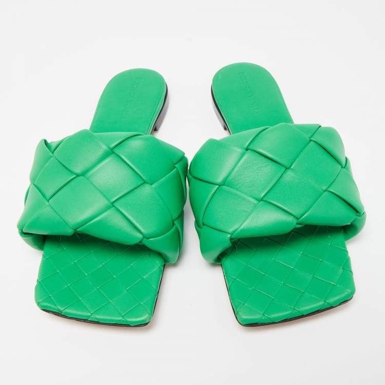 Pre Owned Bottega Veneta Green Quilted Leather Padded Flat Slides Size 39
