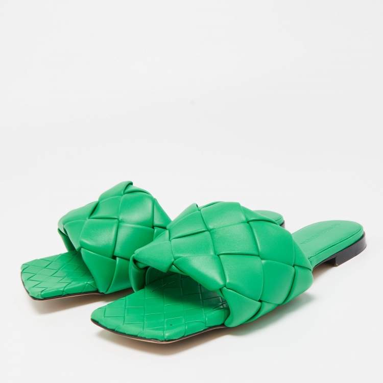 Pre Owned Bottega Veneta Green Quilted Leather Padded Flat Slides Size 39