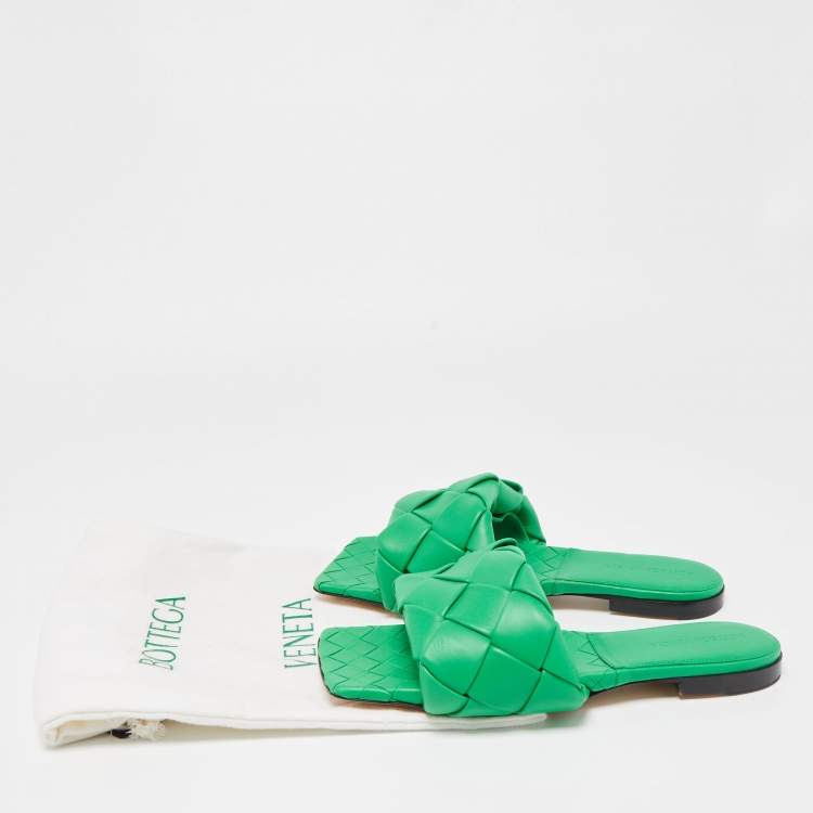 Pre Owned Bottega Veneta Green Quilted Leather Padded Flat Slides Size 39
