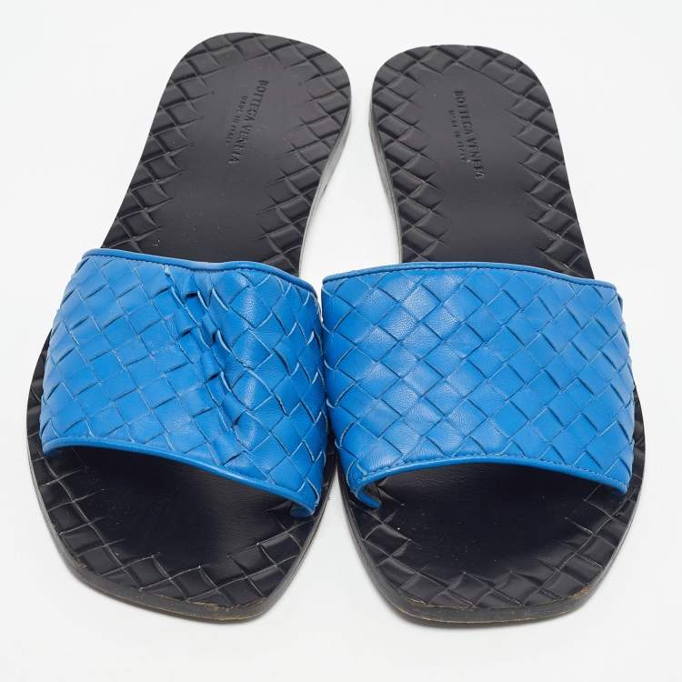 Pre Owned Bottega Veneta Blue Intrecciato Leather Flat Slides Size 39