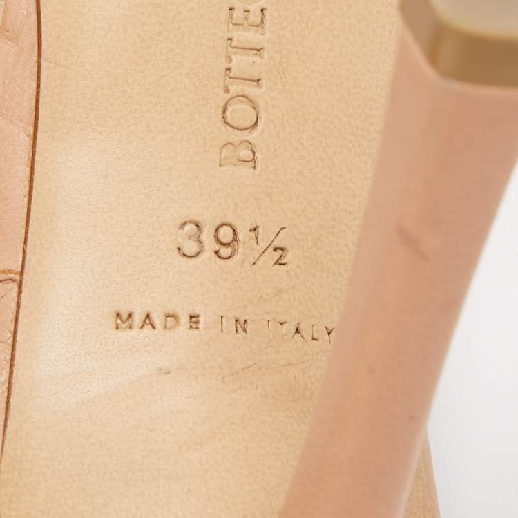 مملوكة مسبقًا Bottega Veneta Beige Leather Lido Slide Sandals Size 39.5