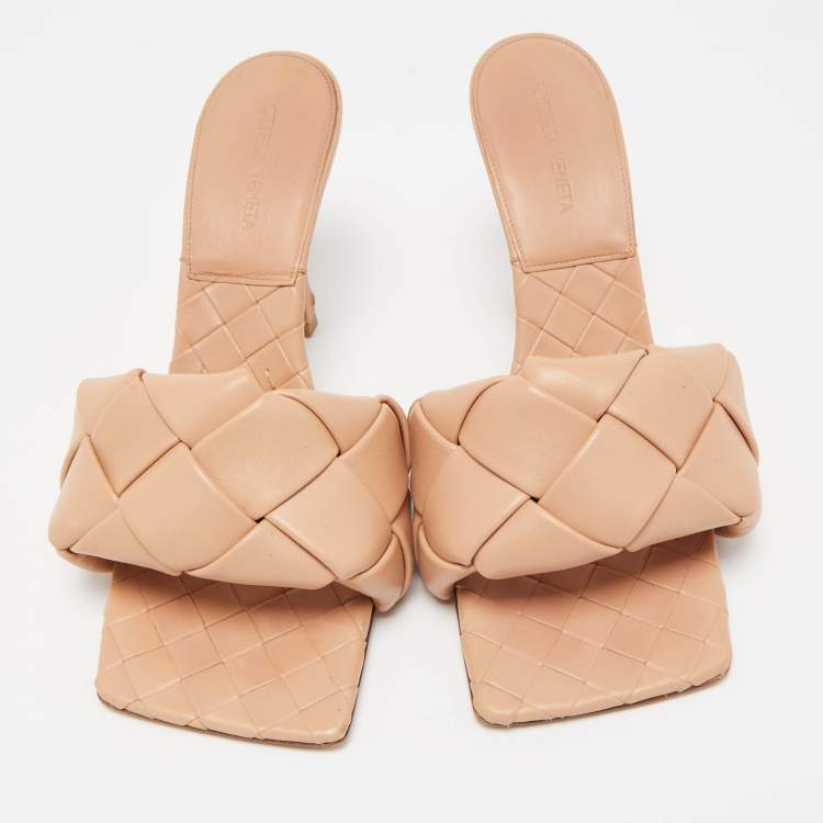 مملوكة مسبقًا Bottega Veneta Beige Leather Lido Slide Sandals Size 39.5