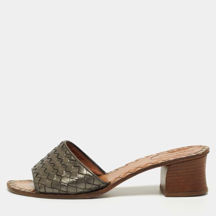 Pre Owned Bottega Veneta Metallic Green Intrecciato Leather Ravello Slides Size 40