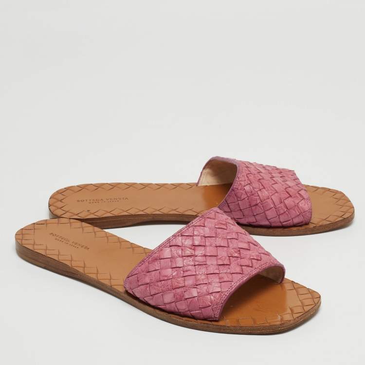 Pre Owned Bottega Veneta Pink Intrecciato Leather Flat Slides Size 40