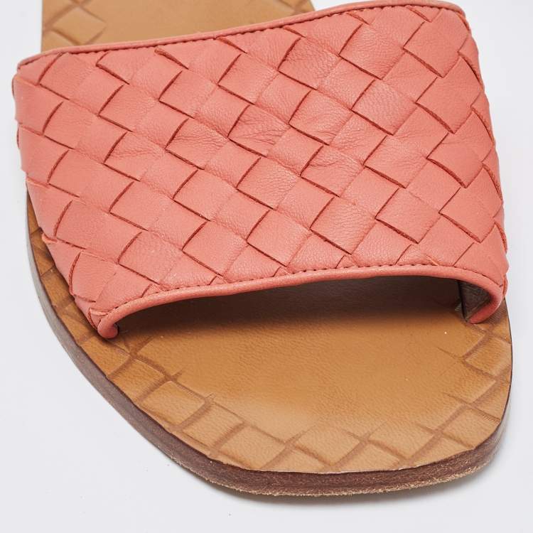 Pre Owned Bottega Veneta Pink Intrecciato Leather Flat Slides Size 36.5