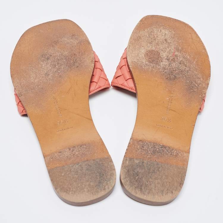 Pre Owned Bottega Veneta Pink Intrecciato Leather Flat Slides Size 36.5