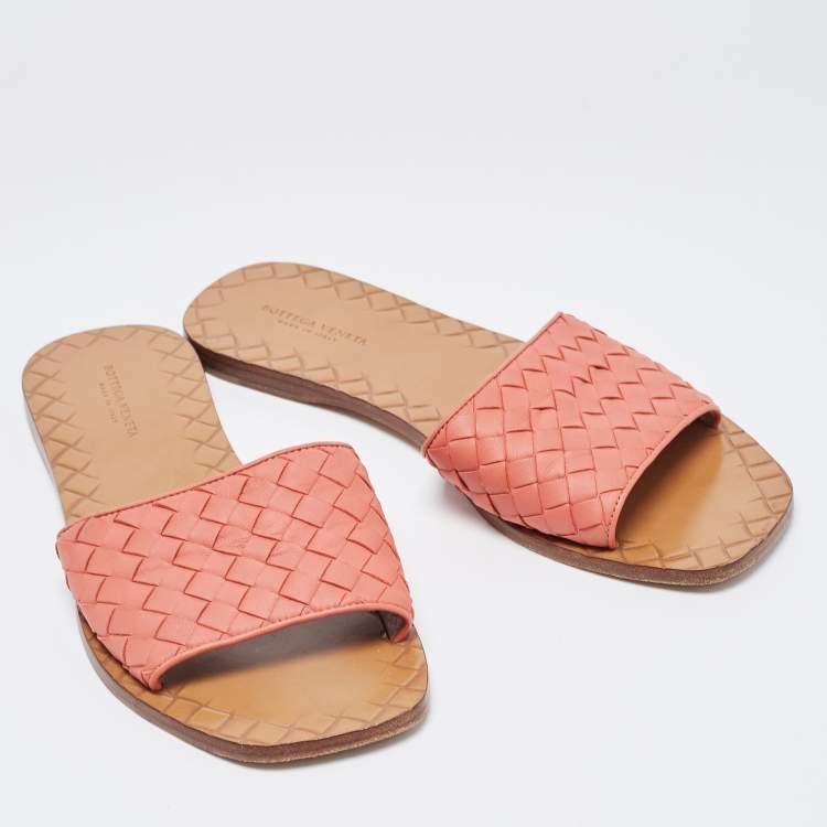Pre Owned Bottega Veneta Pink Intrecciato Leather Flat Slides Size 36.5