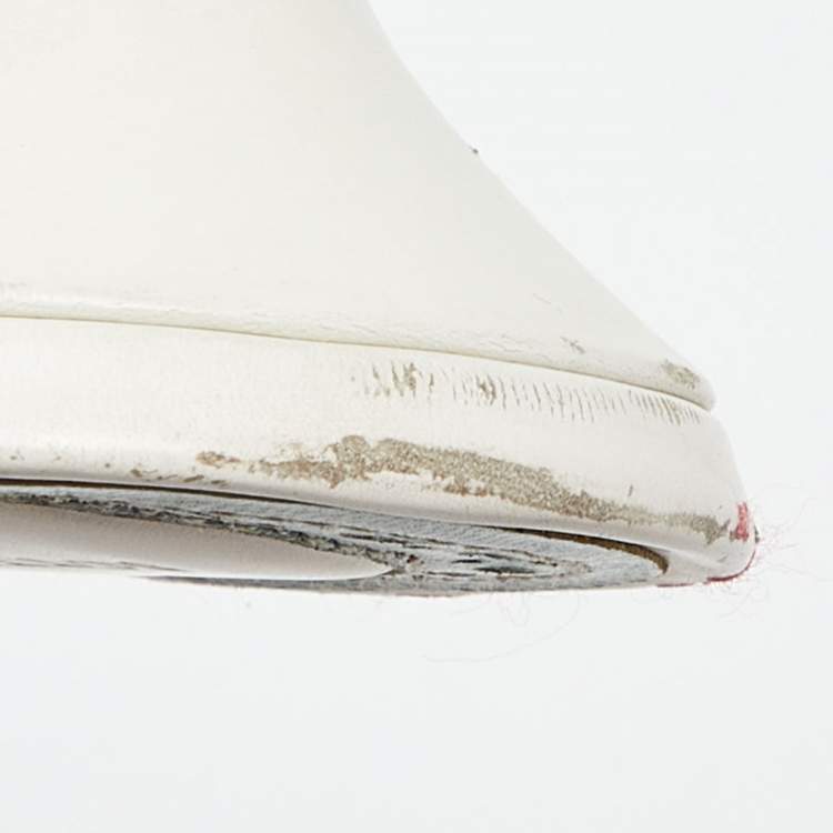 Pre Owned Bottega Veneta White Perforated Intrecciato Leather Slide Sandals Size 40.5