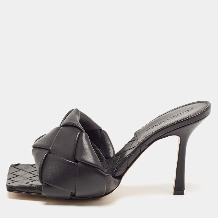 Pre Owned Bottega Veneta Black Intrecciato Leather Padded Slide Sandals Size 37.5