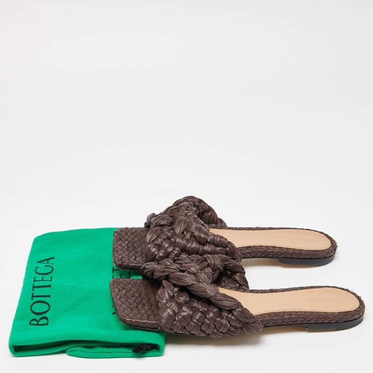 مم�لوكة مسبقًا Bottega Veneta Brown Woven Straw Lido Flat Slide Sandals Size 38