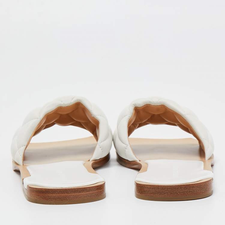 Pre Owned Bottega Veneta White Leather Lido Flat Slides Size 35.5