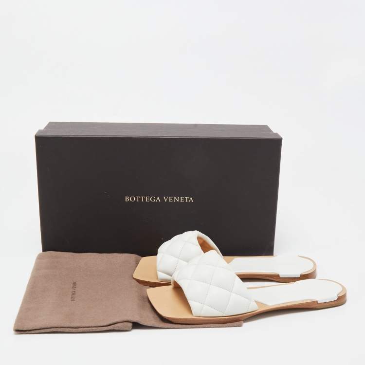 Pre Owned Bottega Veneta White Leather Lido Flat Slides Size 35.5