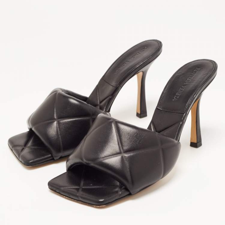 Pre Owned Bottega Veneta Black Leather Lido Slide Sandals Size 38.5
