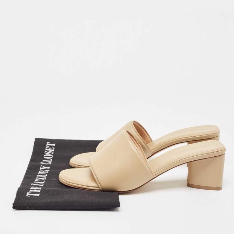 مملوكة مسبقًا Bottega Veneta Beige Leather Band Slide Sandals Size 38