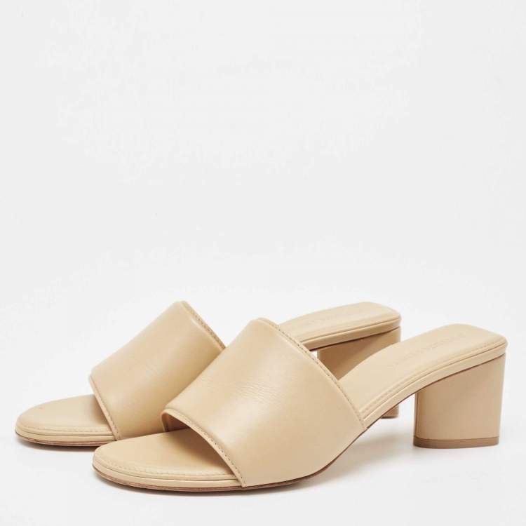 مملوكة مسبقًا Bottega Veneta Beige Leather Band Slide Sandals Size 38