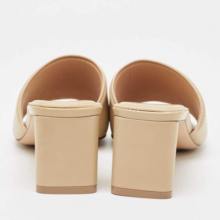 مملوكة مسبقًا Bottega Veneta Beige Leather Band Slide Sandals Size 38