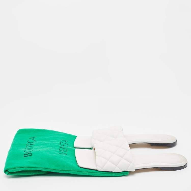 Pre Owned Bottega Veneta White Quilted Leather Flat Slides Size 40