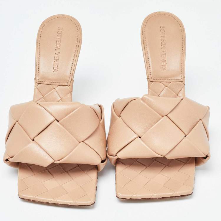 Pre Owned Bottega Veneta Beige Intrecciato Leather Square Toe Slide Sandals Size 36.5