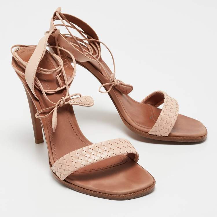 Pre Owned Bottega Veneta Light Pink Leather Ankle Tie Sandals Size 38.5