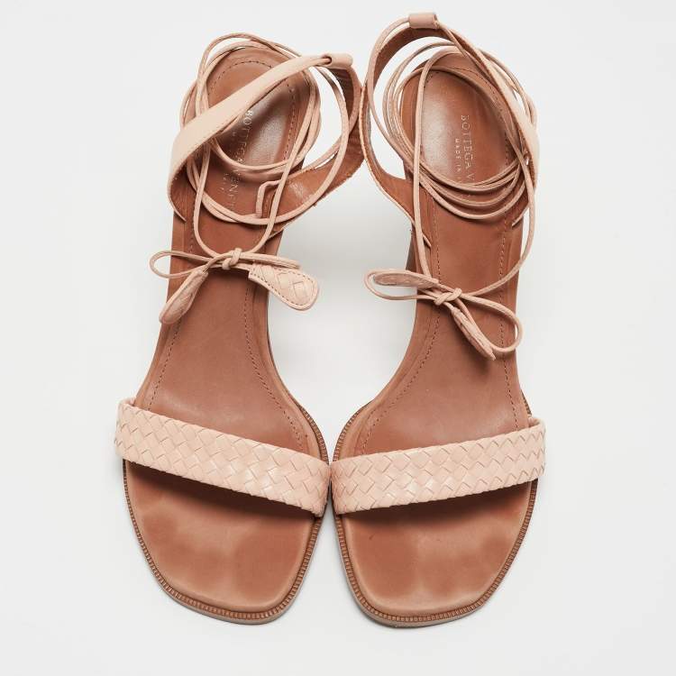 Pre Owned Bottega Veneta Light Pink Leather Ankle Tie Sandals Size 38.5