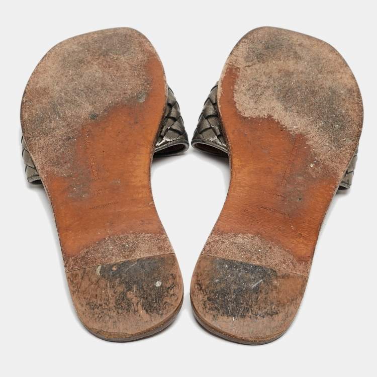 Pre Owned Bottega Veneta Metallic Grey Intrecciato Leather Flat Slides Size 38.5
