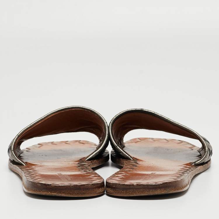 Pre Owned Bottega Veneta Metallic Grey Intrecciato Leather Flat Slides Size 38.5