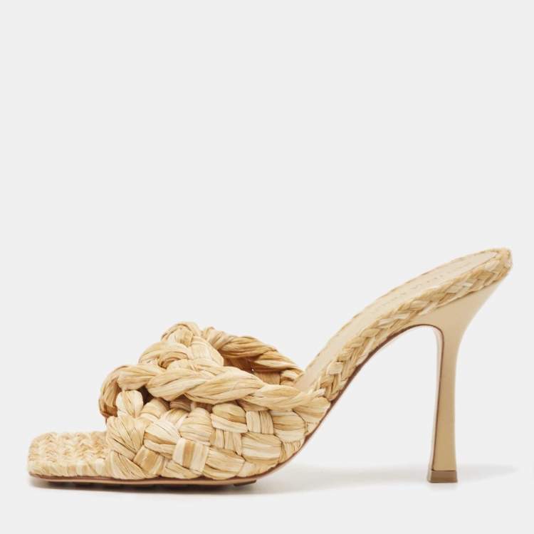Pre Owned Bottega Veneta Beige Woven Raffia Lido Slide Sandals Size 37.5