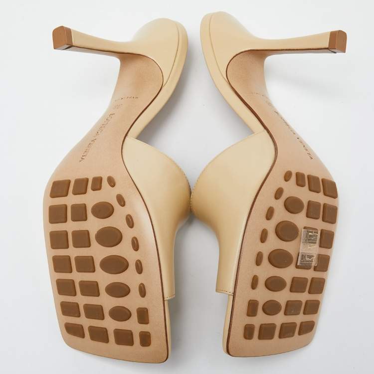 Pre Owned Bottega Veneta Beige Leather Stretch Slide Mules Size 38