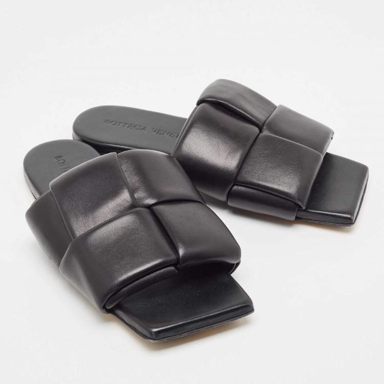 Pre Owned Bottega Veneta Black Leather Patch  Flat Slides Size 37 