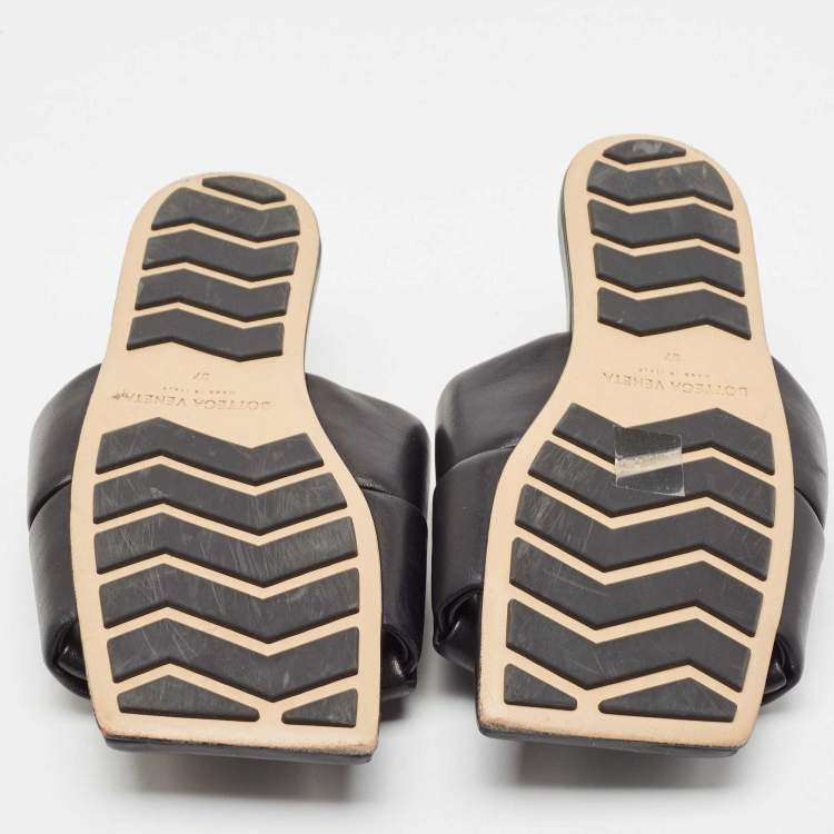 Pre Owned Bottega Veneta Black Leather Patch  Flat Slides Size 37 