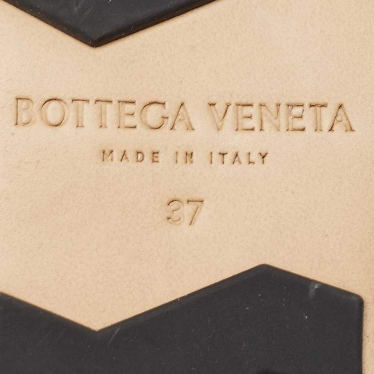 Pre Owned Bottega Veneta Black Leather Patch  Flat Slides Size 37 