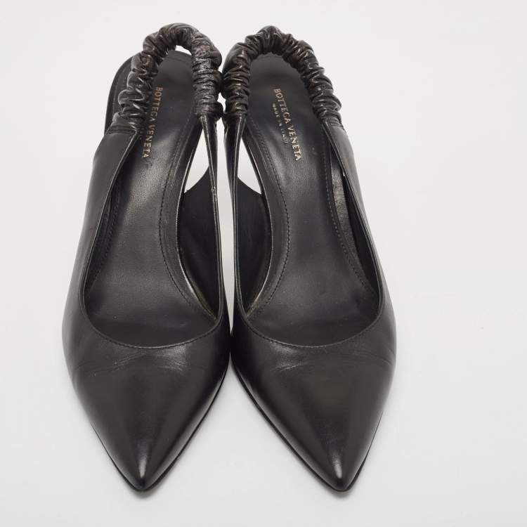 Pre Owned Bottega Veneta Black Leather Slingback Pumps Size 38