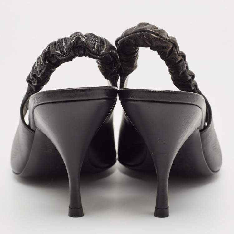 Pre Owned Bottega Veneta Black Leather Slingback Pumps Size 38