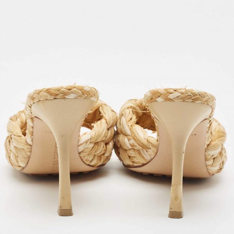 Pre Owned Bottega Veneta Beige Intrecciato Straw Lido Slide Sandals Size 39