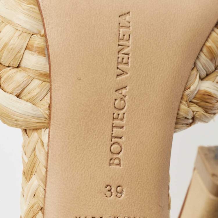Pre Owned Bottega Veneta Beige Intrecciato Straw Lido Slide Sandals Size 39