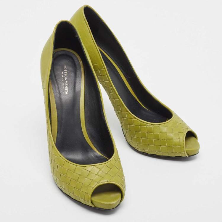 Pre Owned Bottega Veneta Green Intrecciato Leather Peep Toe Pumps Size 40