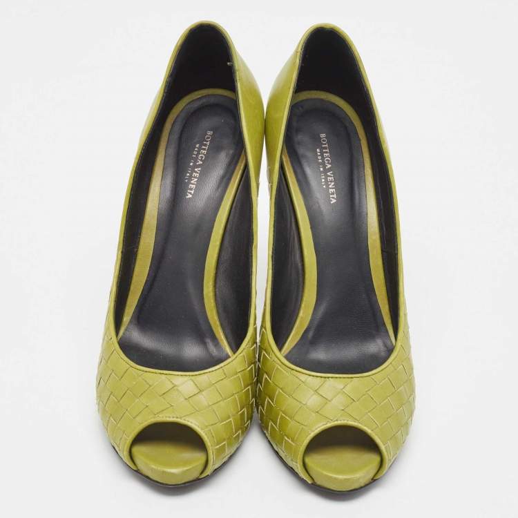 Pre Owned Bottega Veneta Green Intrecciato Leather Peep Toe Pumps Size 40