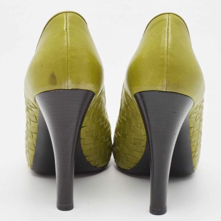 Pre Owned Bottega Veneta Green Intrecciato Leather Peep Toe Pumps Size 40