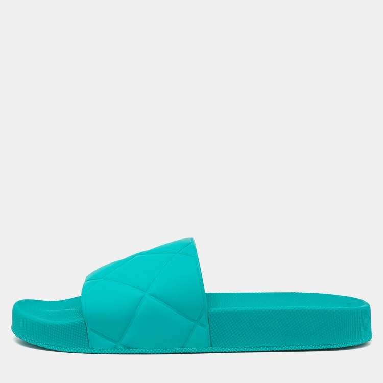 Pre Owned Bottega Veneta Green Rubber Pool Flat Slides Size 38