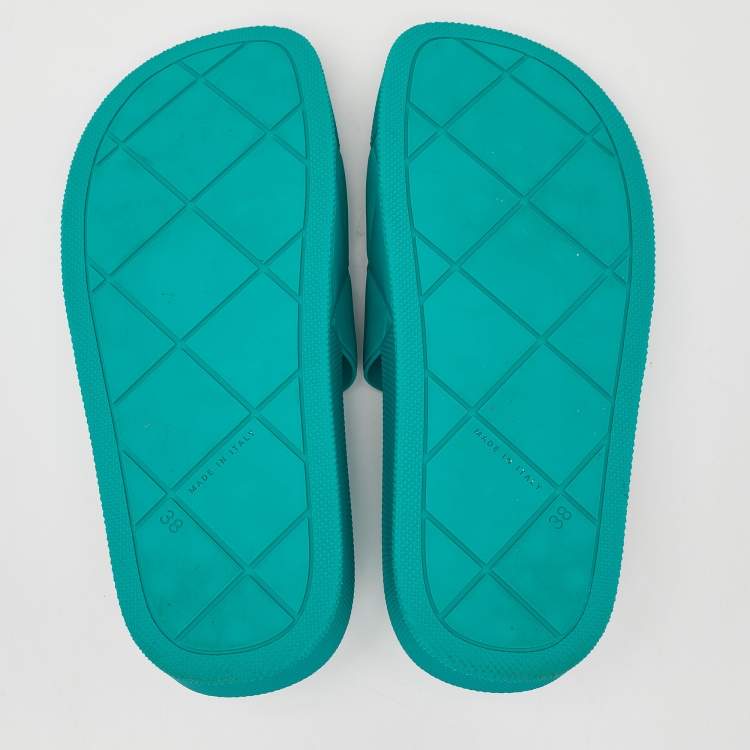 Pre Owned Bottega Veneta Green Rubber Pool Flat Slides Size 38